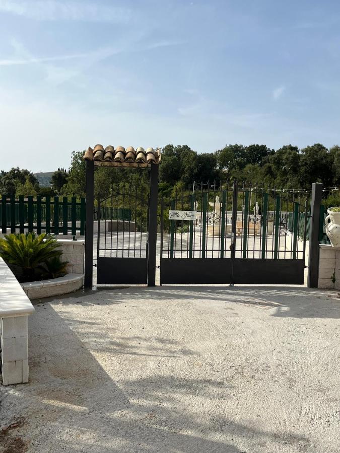 Villa Fiore - Piscina E Idromassaggio Itri Exterior foto
